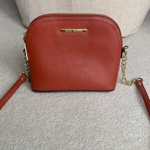 Steve Madden Brick Colored Crossbody Bag with Gold Chain